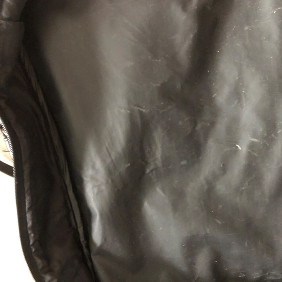 Genuine leather laptop/briefcase real nice bag , used with a tear in fabric - Picture 6 of 7